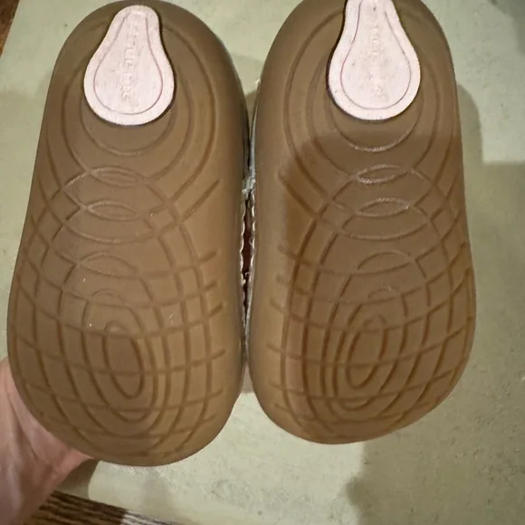 Stride Rite Soft motion leather mary jane’s. Worn once inside only. - Picture 3 of 3